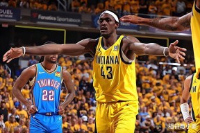 西亚卡姆重返赛场，夺冠首场状态出色，美国队观众沸腾！