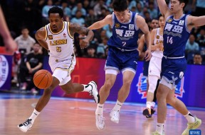 开云体育中国官方网站包含赛前CBA季后赛传出新动向，埃因霍温调整名单，管理层表态：话题不断，临场指挥获称赞的词条